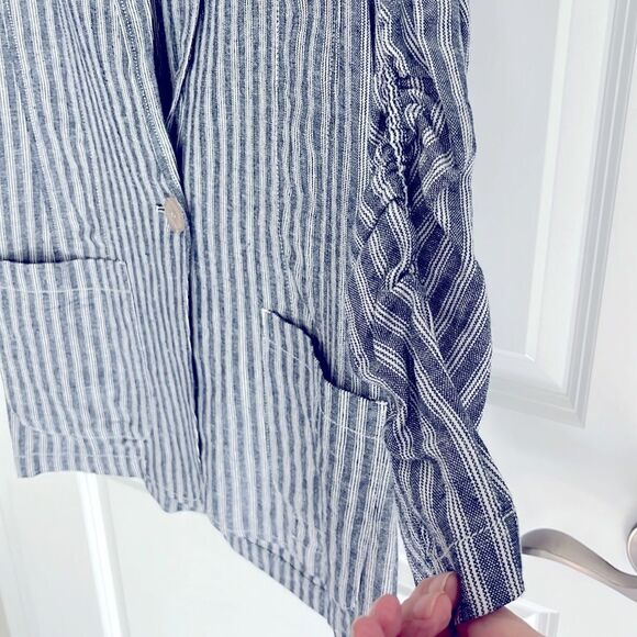 Max Studio Striped Blue &’White Women's Blazer Linen Blend Ruched Sleeves NWT - Picture 2 of 11